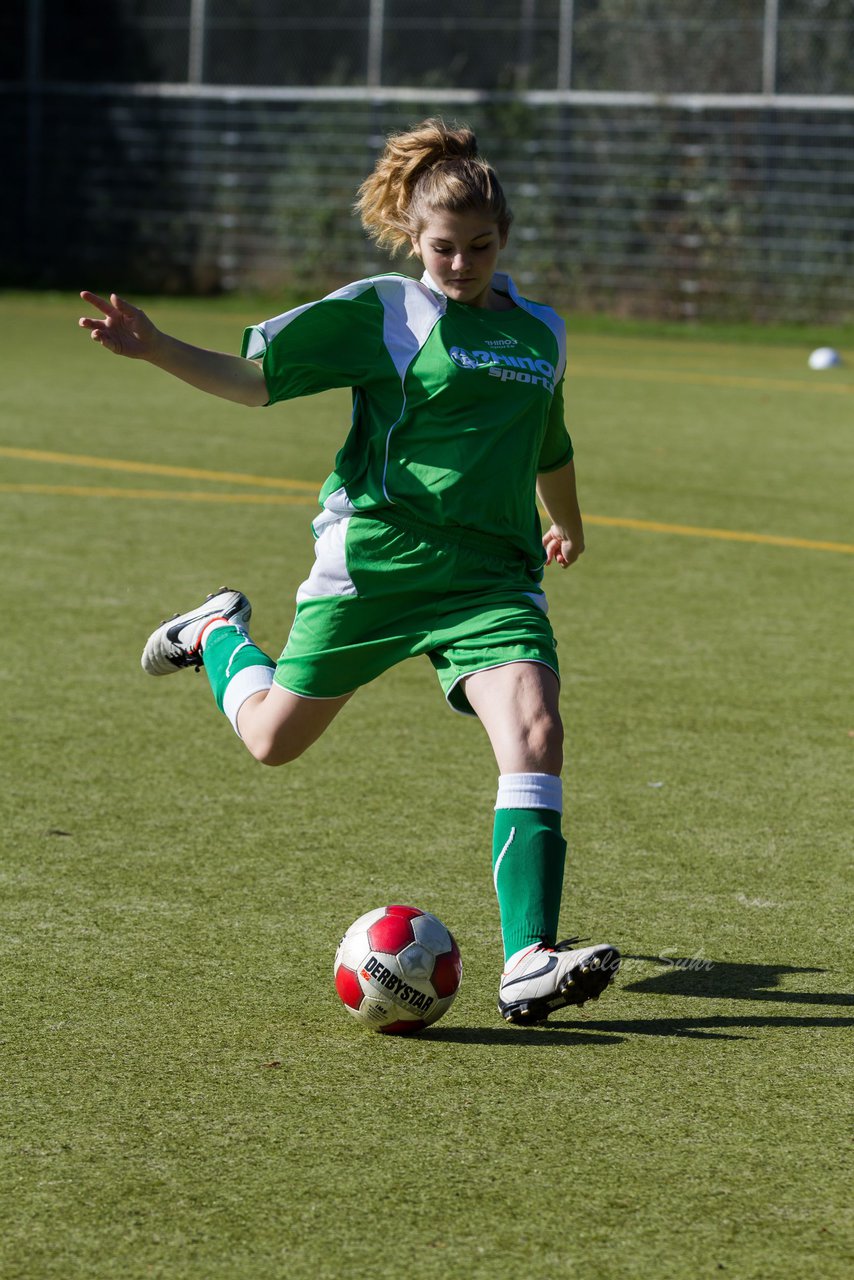 Bild 82 - C-Juniorinnen Kaltenkirchener TS - TuS Tensfeld : Ergebnis: 7:0